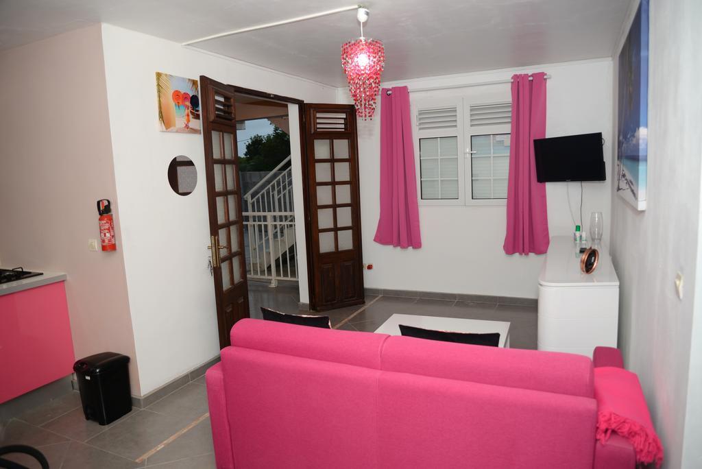 Residence Fruit De La Passion Rose Sainte-Anne Buitenkant foto